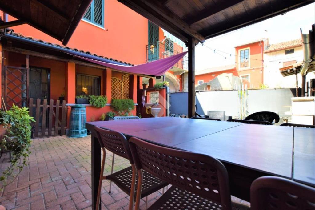 casa indipendente in vendita a Pozzolo Formigaro