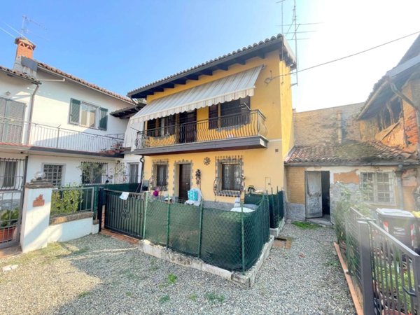 casa indipendente in vendita a Pozzolo Formigaro