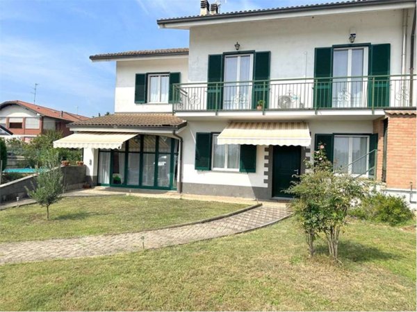 casa indipendente in vendita a Pozzolo Formigaro