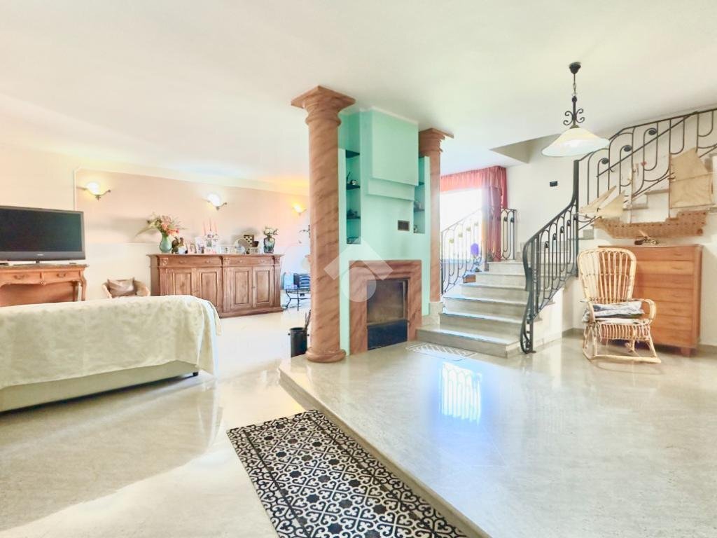 casa indipendente in vendita a Pozzolo Formigaro