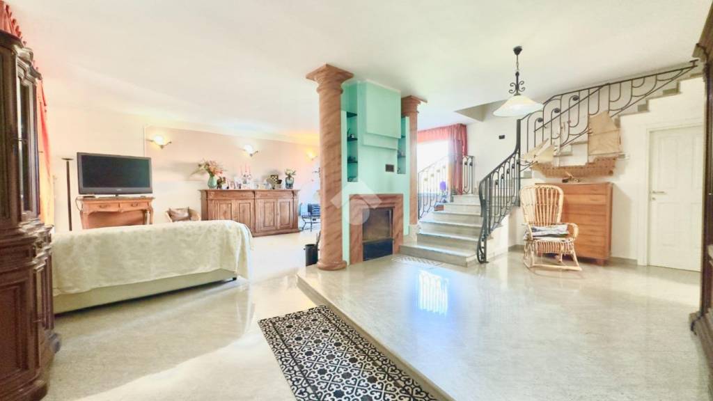 casa indipendente in vendita a Pozzolo Formigaro