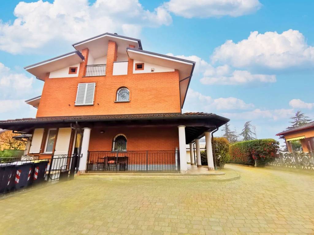casa indipendente in vendita a Pozzolo Formigaro