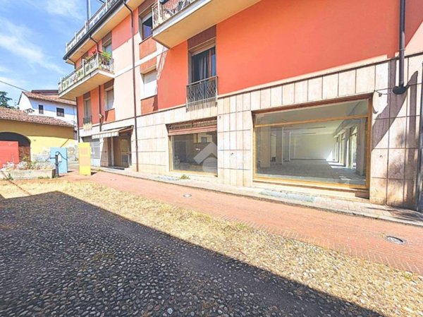 negozio in vendita a Pozzolo Formigaro