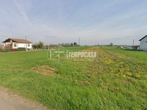 terreno agricolo in vendita a Pozzolo Formigaro in zona Bettole di Pozzolo