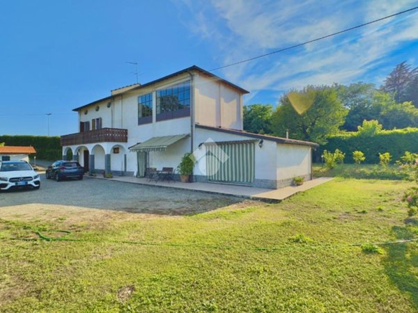 casa indipendente in vendita a Pozzolo Formigaro