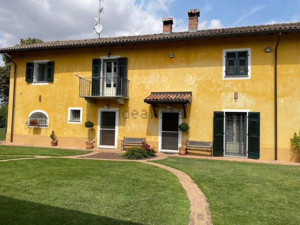 casa indipendente in vendita a Pozzolo Formigaro