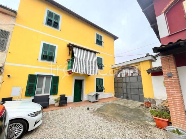 casa indipendente in vendita a Pozzolo Formigaro
