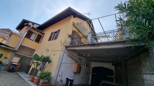 casa indipendente in vendita a Pozzolo Formigaro