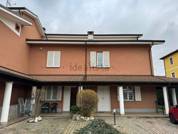 casa indipendente in vendita a Pozzolo Formigaro
