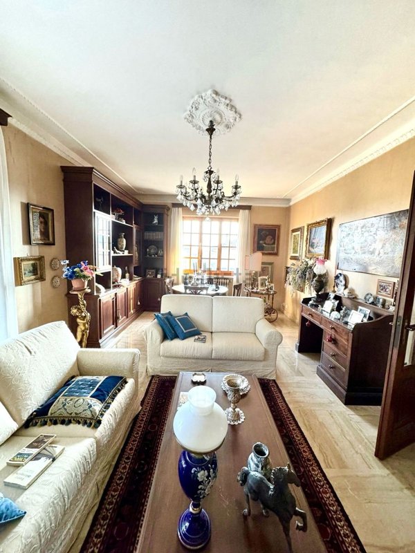 casa indipendente in vendita a Pozzolo Formigaro