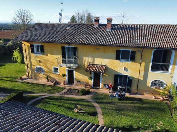 casa indipendente in vendita a Pozzolo Formigaro