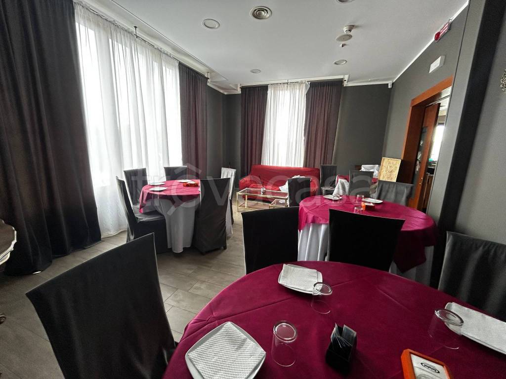 negozio in vendita a Pozzolo Formigaro