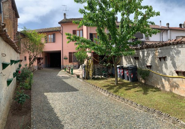 casa indipendente in vendita a Pozzolo Formigaro