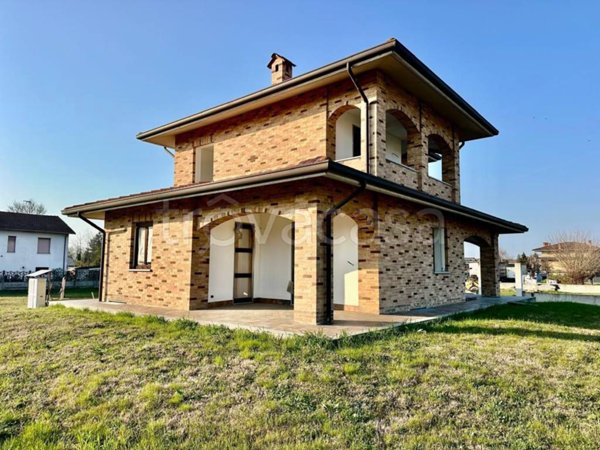 casa indipendente in vendita a Pozzolo Formigaro