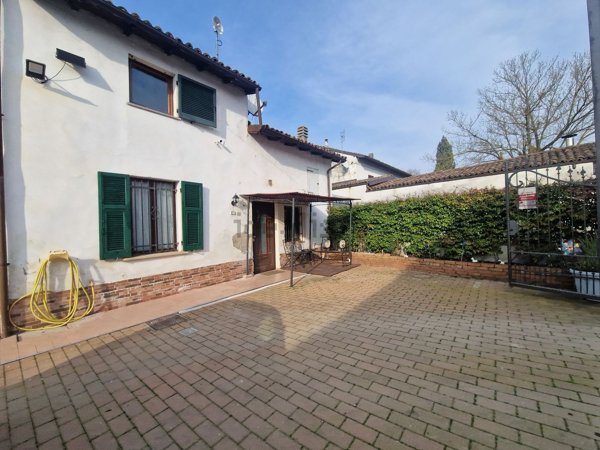 casa indipendente in vendita a Pozzolo Formigaro in zona Bettole di Pozzolo