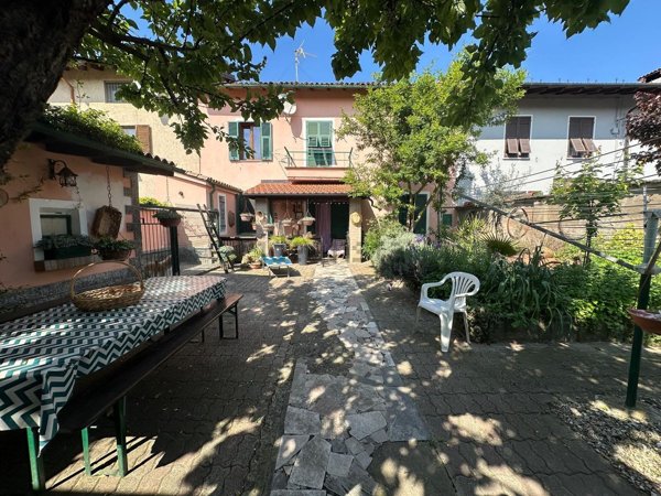 casa indipendente in vendita a Pozzolo Formigaro
