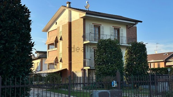 casa indipendente in vendita a Pozzolo Formigaro