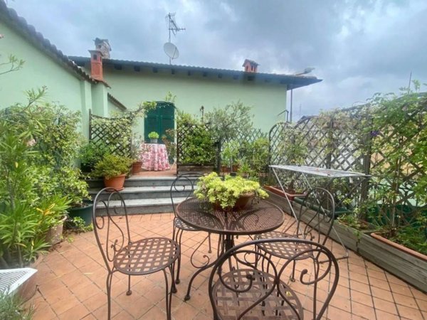 esavano in vendita a Pozzolo Formigaro