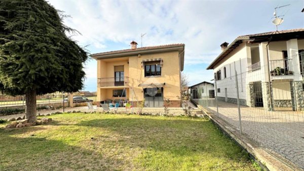 casa indipendente in vendita a Pozzolo Formigaro in zona Bettole di Pozzolo