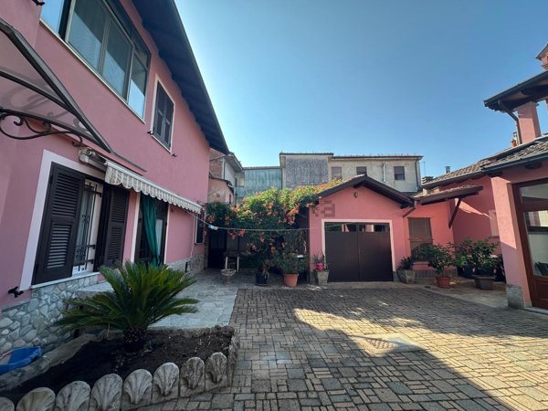casa indipendente in vendita a Pozzolo Formigaro