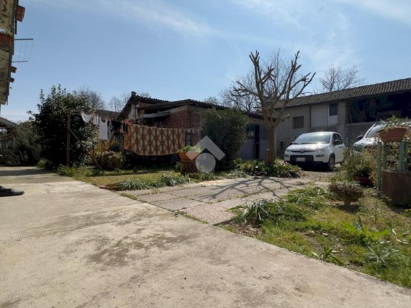 casa semindipendente in vendita a Pozzolo Formigaro