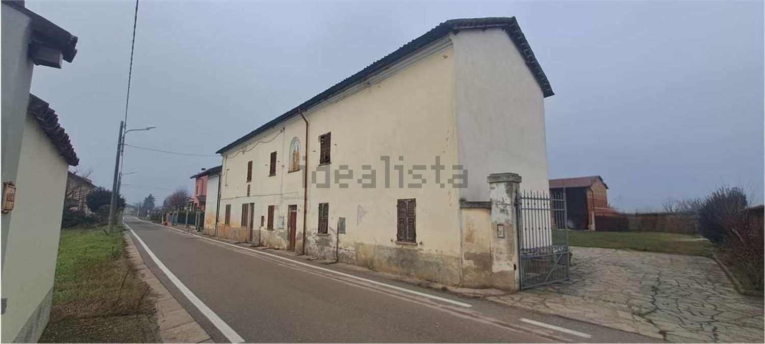locale di sgombero in vendita a Pozzolo Formigaro in zona Bettole di Pozzolo