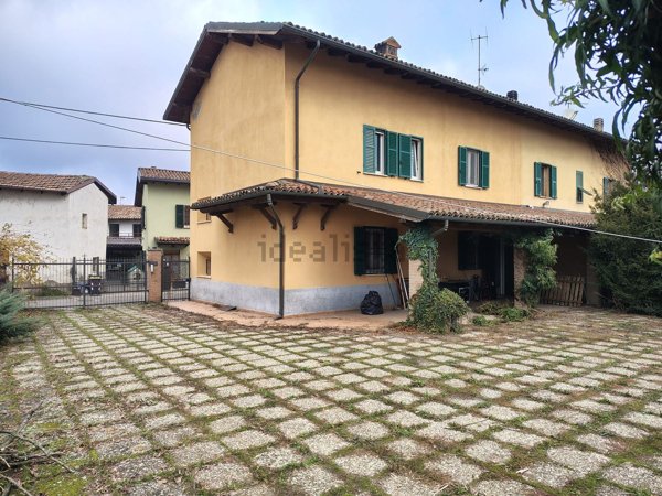 casa indipendente in vendita a Pozzolo Formigaro in zona Bettole di Pozzolo