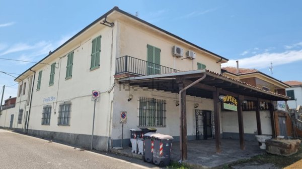 casa indipendente in vendita a Pozzolo Formigaro