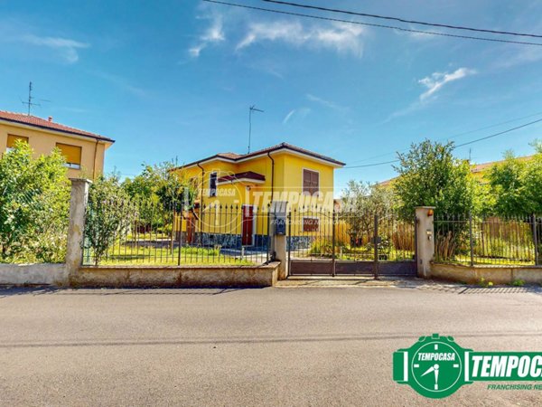 casa indipendente in vendita a Pozzolo Formigaro