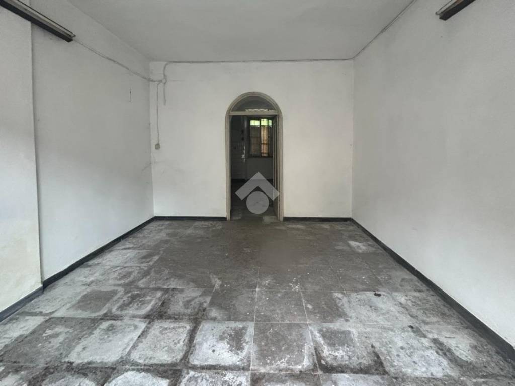 negozio in vendita a Pozzolo Formigaro