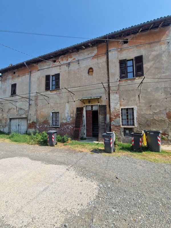 casa indipendente in vendita a Pozzolo Formigaro