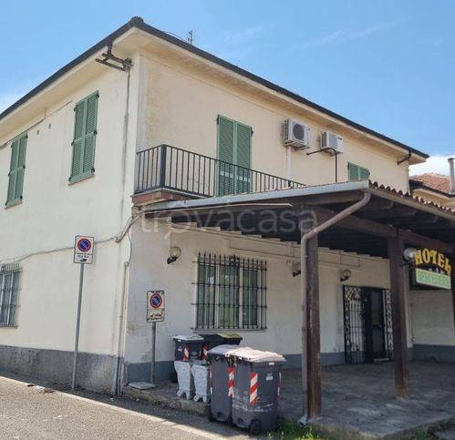 casa indipendente in vendita a Pozzolo Formigaro
