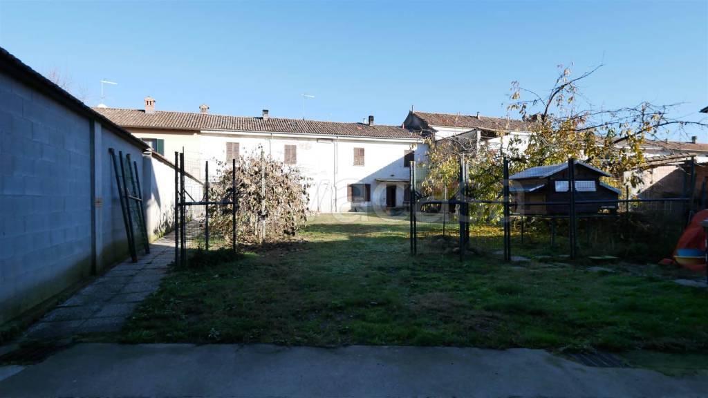 casa indipendente in vendita a Pozzolo Formigaro