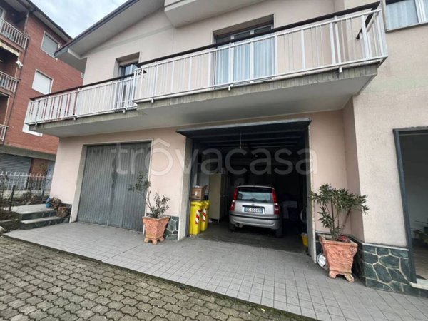 casa indipendente in vendita a Prasco