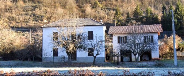 casa indipendente in vendita a Prasco in zona Stazione