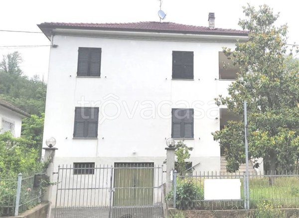 casa indipendente in vendita a Prasco in zona Stazione