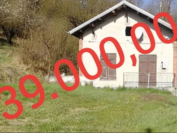 casa indipendente in vendita a Prasco in zona Stazione