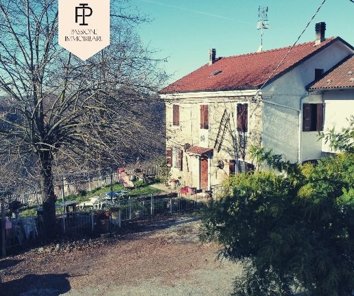 casa indipendente in vendita a Prasco in zona Stazione