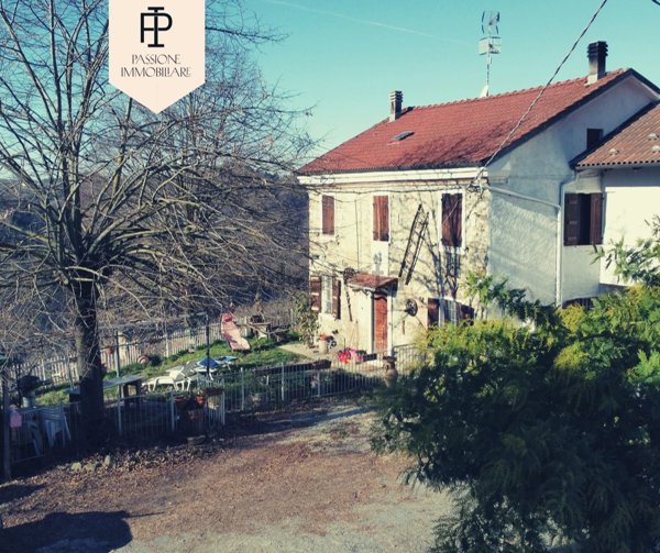 casa indipendente in vendita a Prasco in zona Stazione