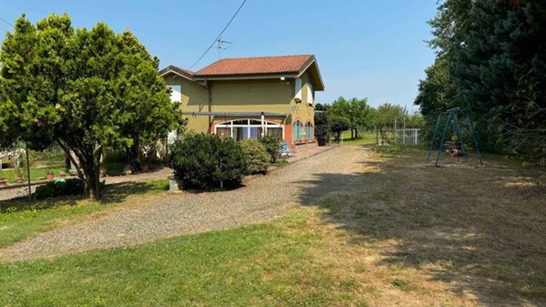 casa indipendente in vendita a Predosa
