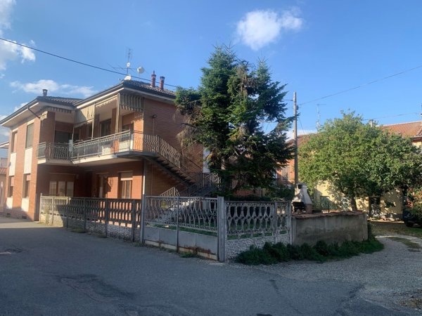 casa indipendente in vendita a Predosa in zona Castelferro