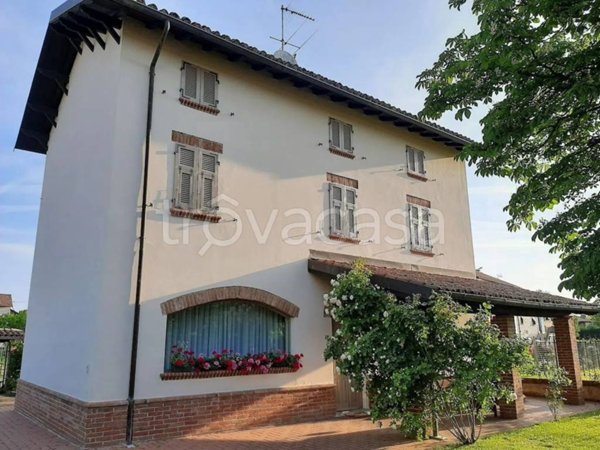 casa indipendente in vendita a Predosa