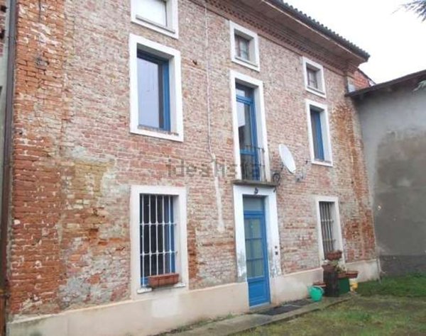 casale in vendita a Predosa