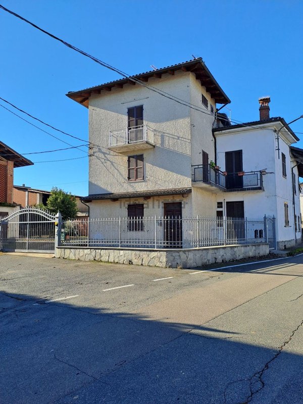 casa indipendente in vendita a Predosa