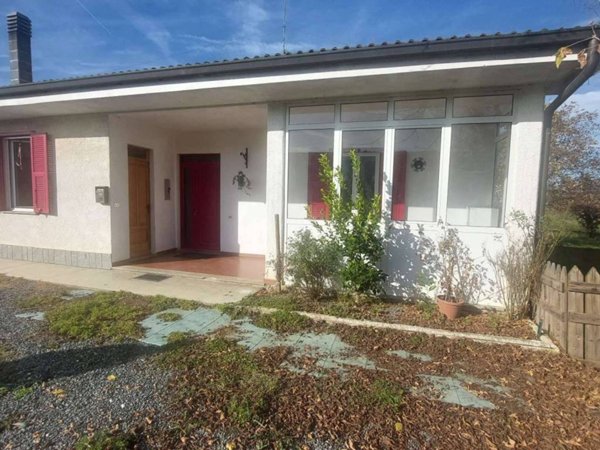 casa indipendente in vendita a Predosa in zona Mantovana