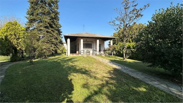 casa indipendente in vendita a Predosa