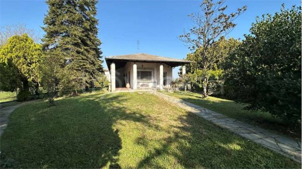 casa indipendente in vendita a Predosa