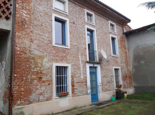 casale in vendita a Predosa