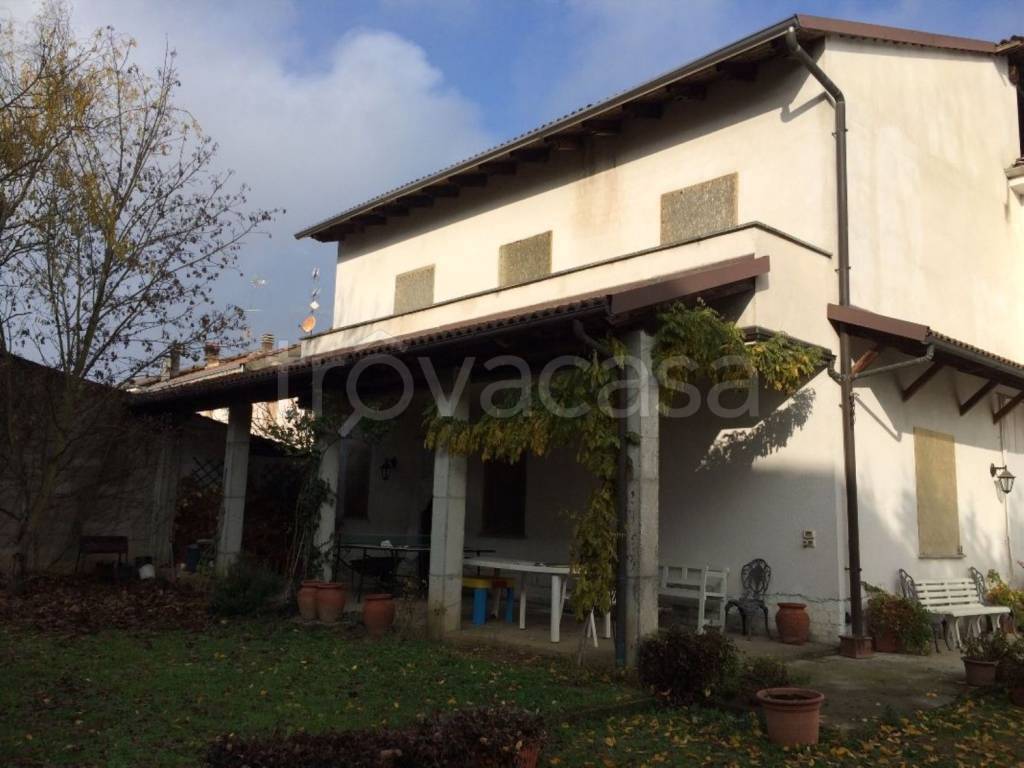 casa indipendente in vendita a Quargnento