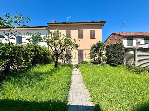 casa indipendente in vendita a Quargnento